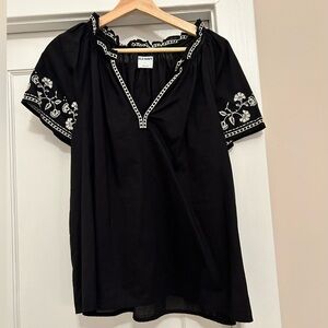 Black Embroidered Short Sleeve Blouse